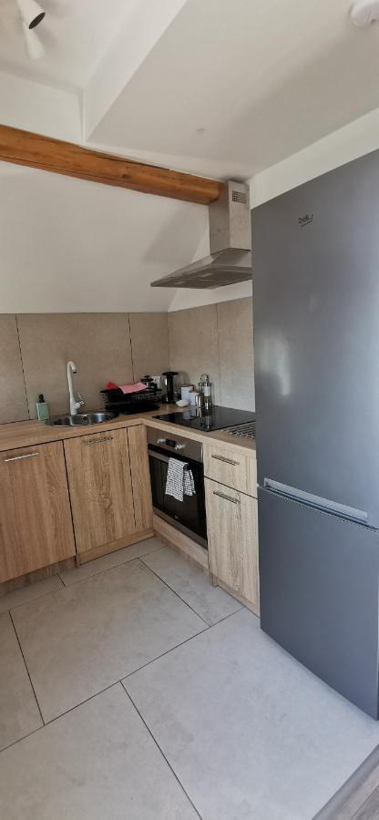 Klimatyczny Apartament Nr 8 Z Widokiem Na Gory Sowie Биелава Екстериор снимка