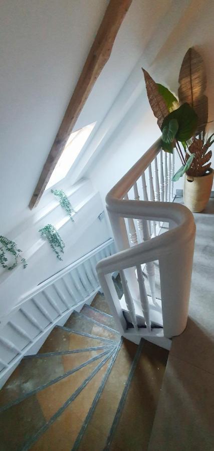 Klimatyczny Apartament Nr 8 Z Widokiem Na Gory Sowie Биелава Екстериор снимка