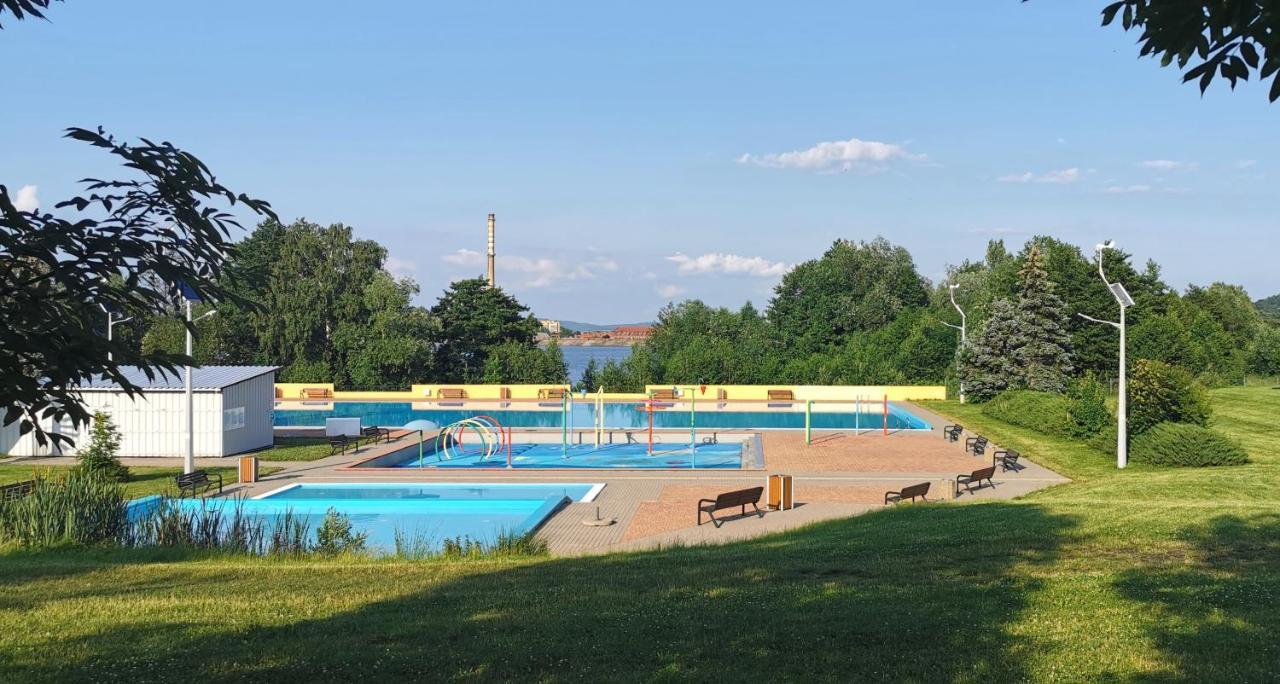 Klimatyczny Apartament Nr 8 Z Widokiem Na Gory Sowie Биелава Екстериор снимка