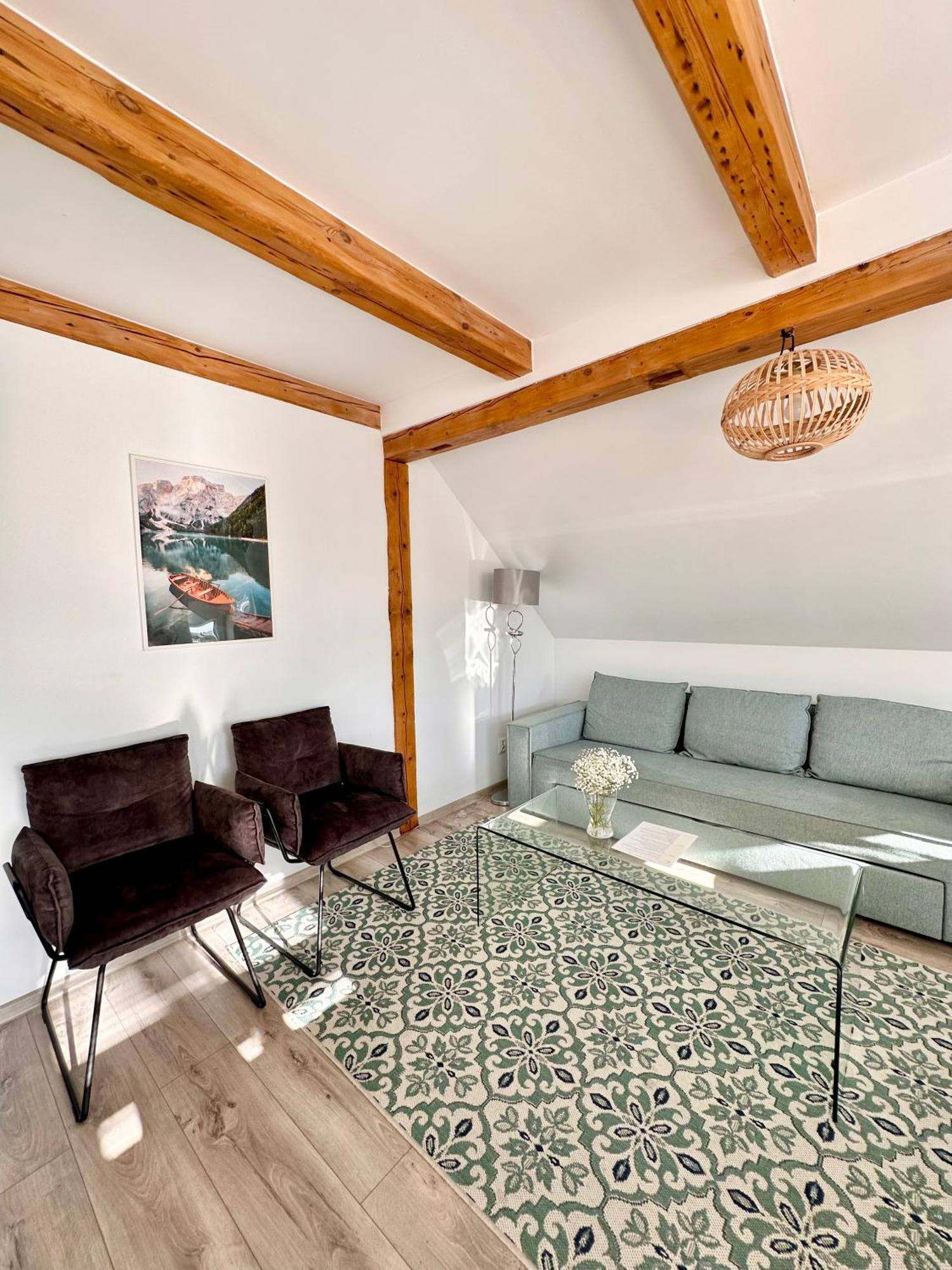 Klimatyczny Apartament Nr 8 Z Widokiem Na Gory Sowie Биелава Екстериор снимка